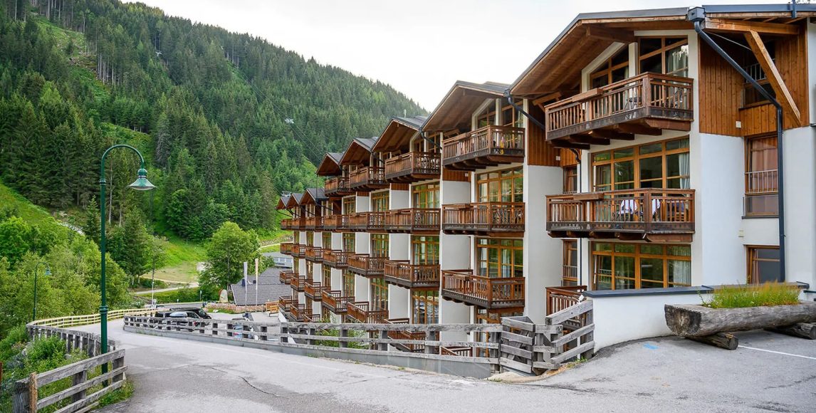Kompletne zariadený apartmán s terasou len 150 metrov od lanovky