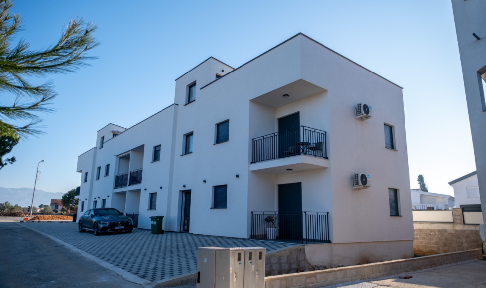 Moderné apartmány len pár krokov od mora s úžasnou strešnou terasou