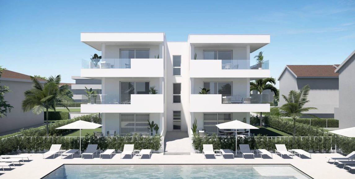 Moderná rezidencia s bazénom pár krokov od pláže